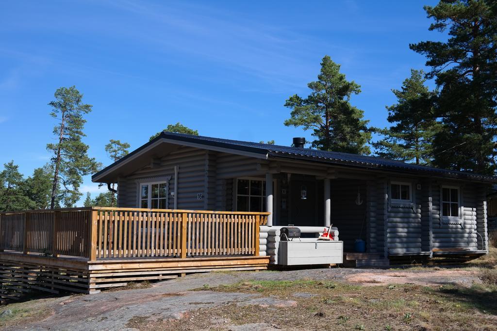 Basto Hotel & Stugby Palsbole Екстериор снимка