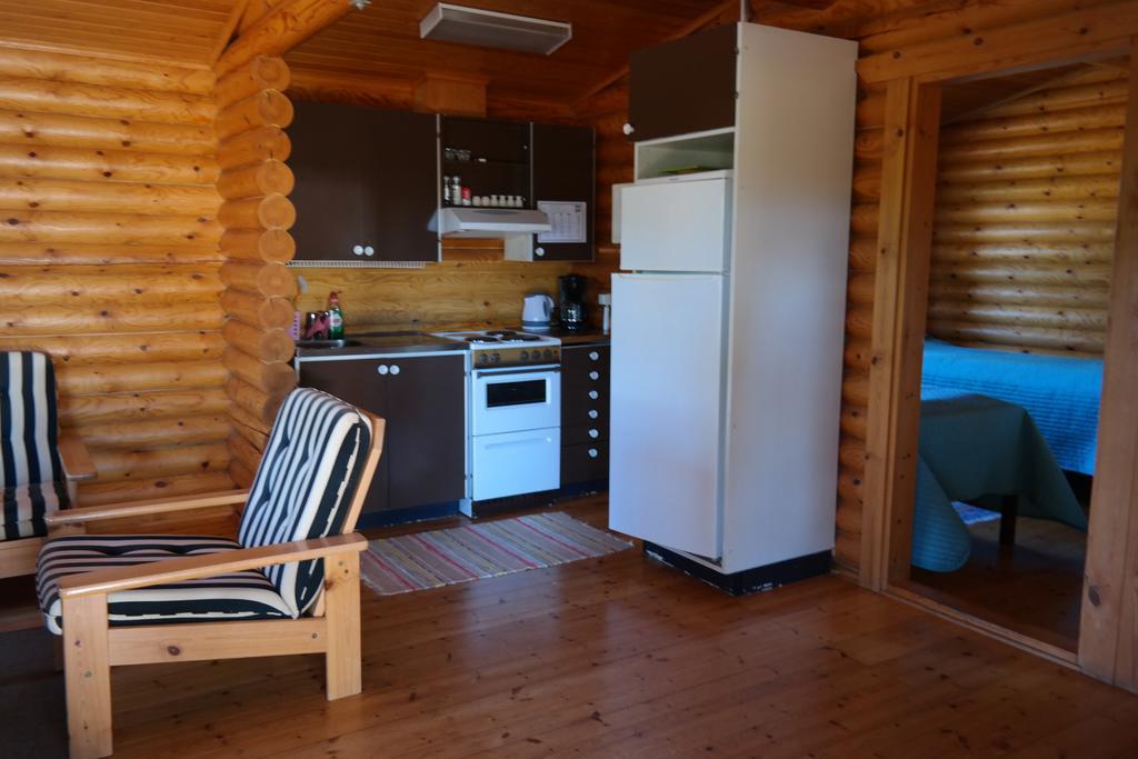 Basto Hotel & Stugby Palsbole Екстериор снимка