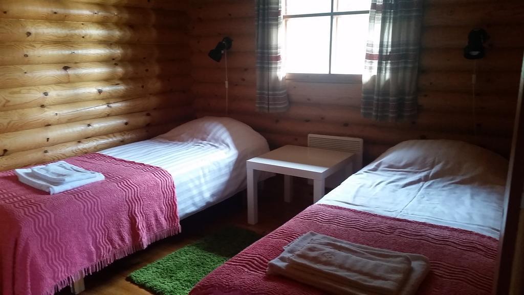Basto Hotel & Stugby Palsbole Екстериор снимка